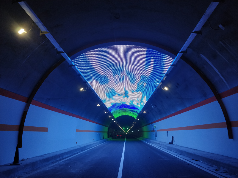 新疆G575高速公路東天山隧道景觀照明